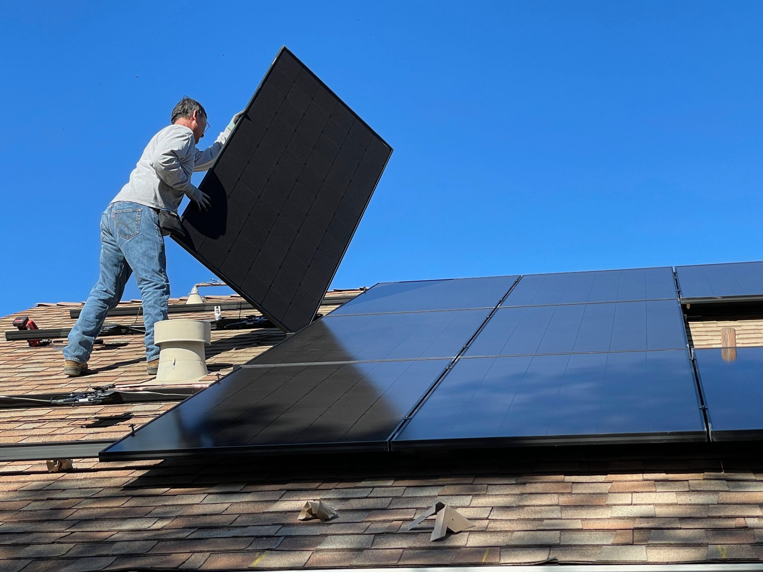 Descubre cuántas placas solares debes poner en tu casa por metro cuadrado